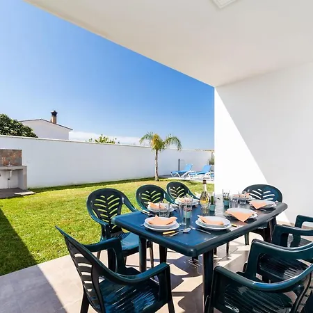 Holiday home Olivares *